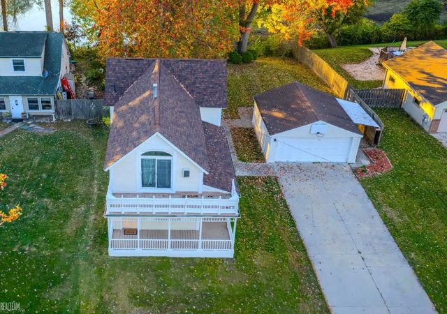 260 Riverside Drive, Mount Clemens, MI 48043