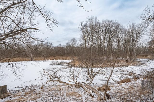 260 Riverside Drive, Mount Clemens, MI 48043