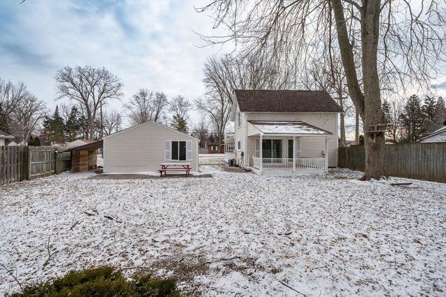 260 Riverside Drive, Mount Clemens, MI 48043