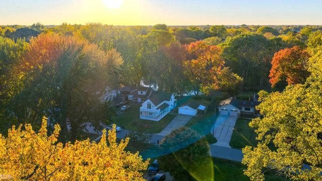 260 Riverside Drive, Mount Clemens, MI 48043