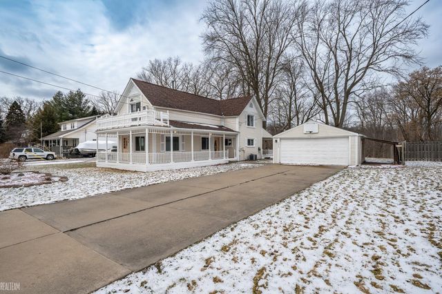 260 Riverside Drive, Mount Clemens, MI 48043
