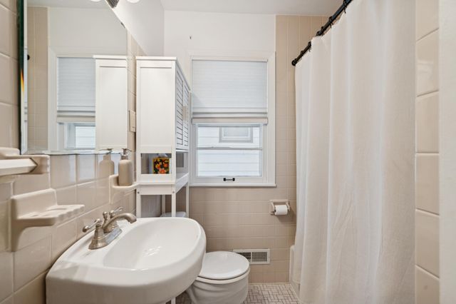 3519 Main Street NE, Minneapolis, MN 55418