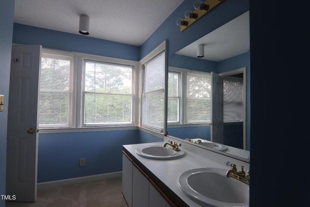 7010 Sandy Forks Road 106, Raleigh, NC 27615