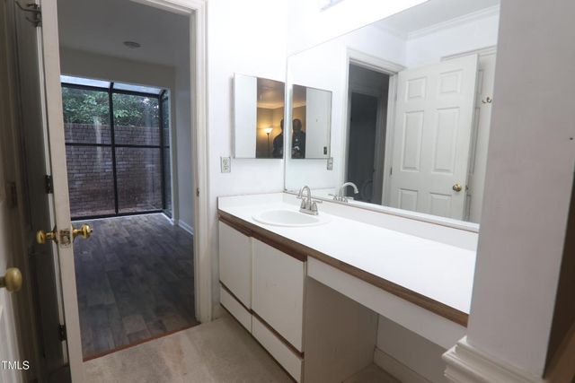 7010 Sandy Forks Road 106, Raleigh, NC 27615