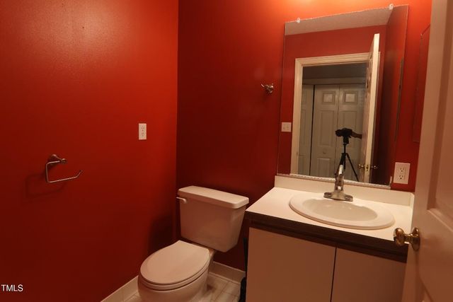 7010 Sandy Forks Road 106, Raleigh, NC 27615