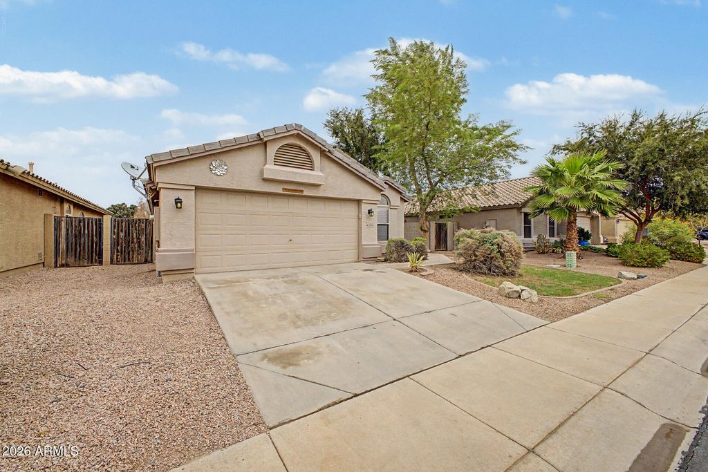 43924 W Cahill Drive, Maricopa, AZ 85138 — photo 4