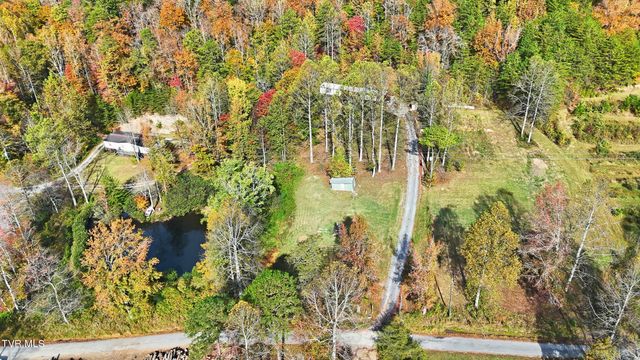 694 Heck Branch Road, Rogersville, TN 37857