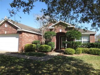 5230 Meadow Canyon Drive, Sugar Land, TX 77479
