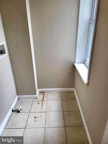 1403 N BOND ST, Baltimore, MD 21213