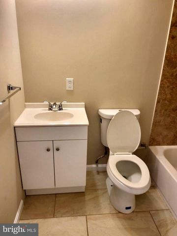 1403 N BOND ST, Baltimore, MD 21213