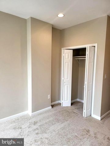 1403 N BOND ST, Baltimore, MD 21213