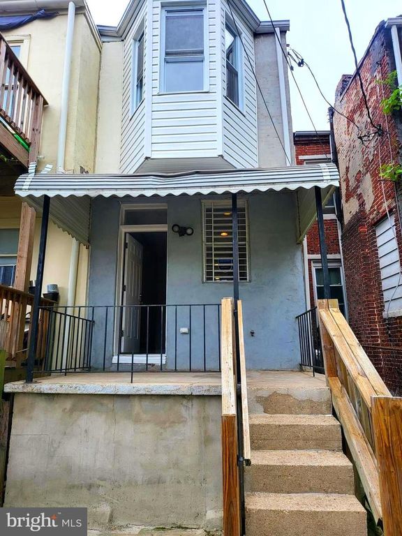 Image 43 of property listing at 1403 N BOND ST, Baltimore, MD 21213