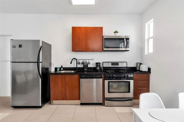 500 14th St 101, Miami Beach, FL 33139