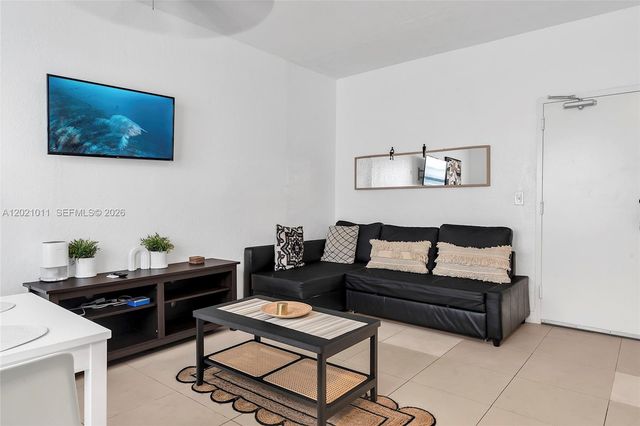 500 14th St 101, Miami Beach, FL 33139