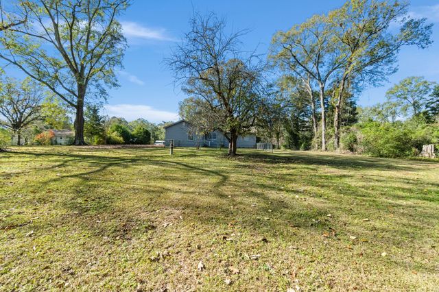 46 Ralston, Hattiesburg, MS 39401