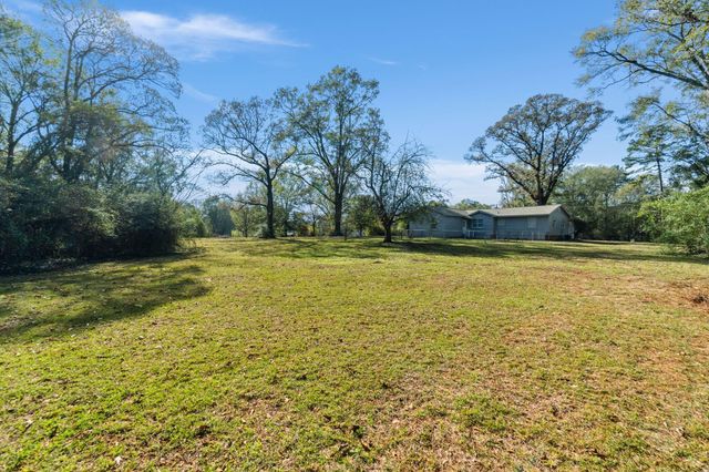 46 Ralston, Hattiesburg, MS 39401