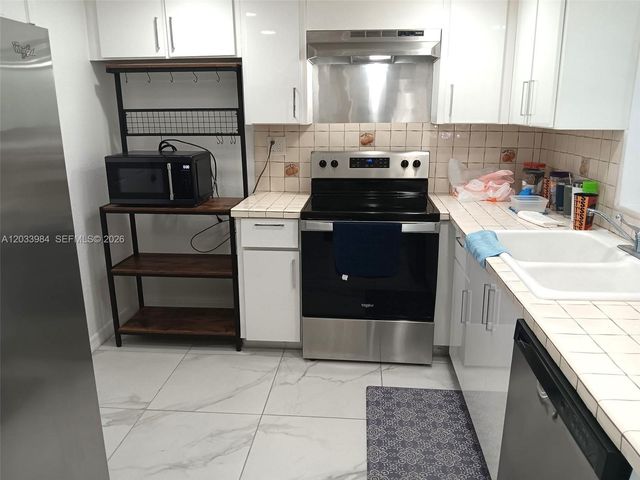 3551 NE 169th St 110-A, North Miami Beach, FL 33160