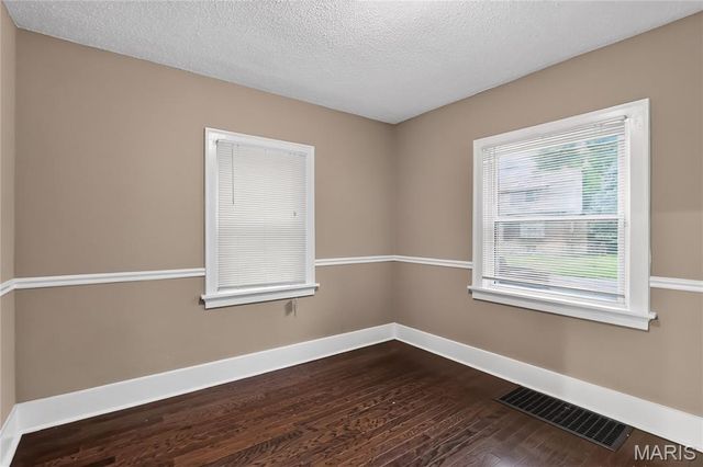 216 Harrison Avenue, St Louis, MO 63135
