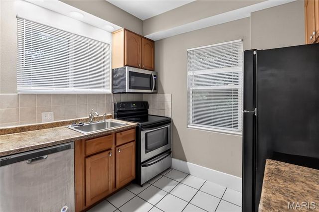 216 Harrison Avenue, St Louis, MO 63135