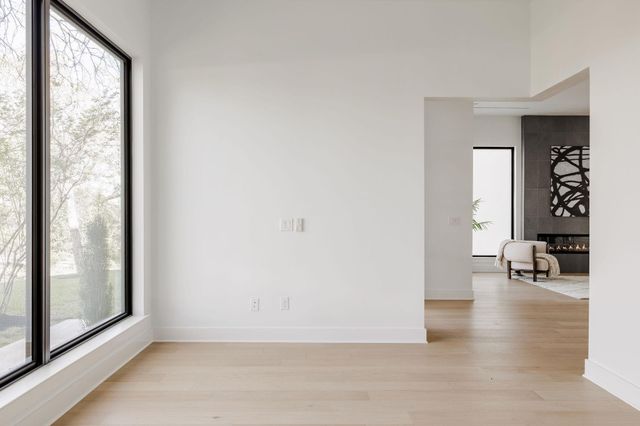 2504 Bluffview DR, Austin, TX 78704