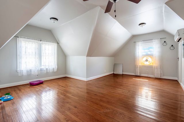 1748 N Rutherford Avenue, Chicago, IL 60707