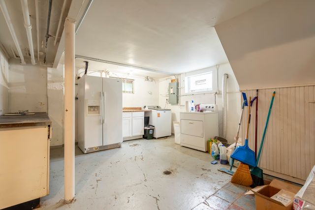 1748 N Rutherford Avenue, Chicago, IL 60707