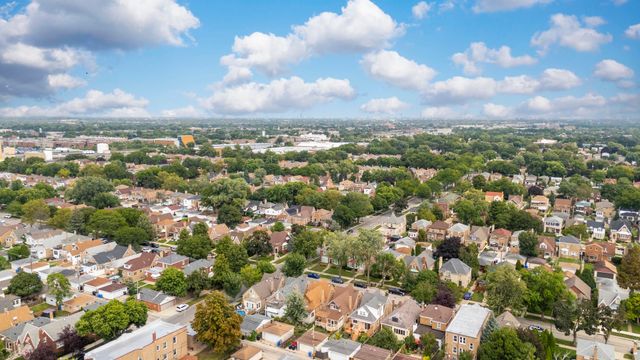 1748 N Rutherford Avenue, Chicago, IL 60707