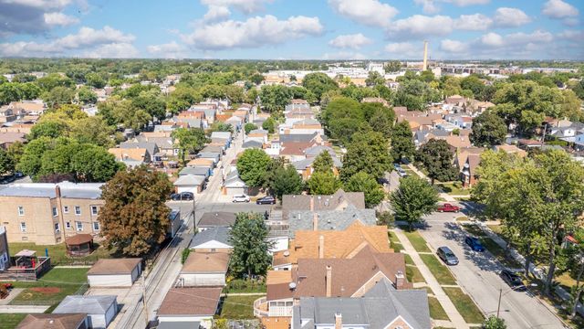 1748 N Rutherford Avenue, Chicago, IL 60707