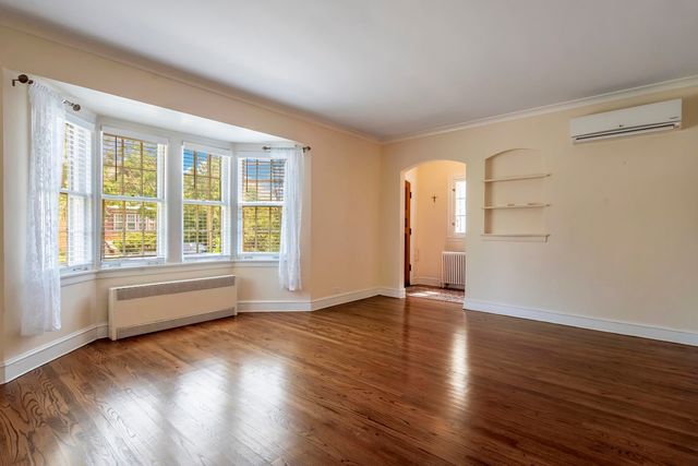 1748 N Rutherford Avenue, Chicago, IL 60707