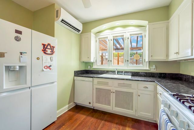 1748 N Rutherford Avenue, Chicago, IL 60707