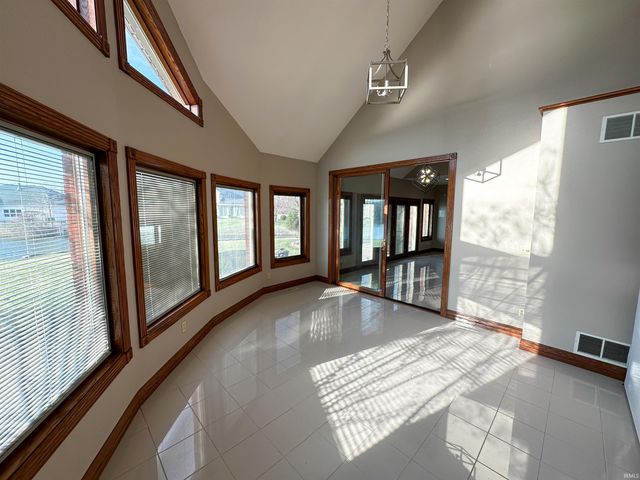 7966 Lake Terrace Court, Newburgh, IN 47630