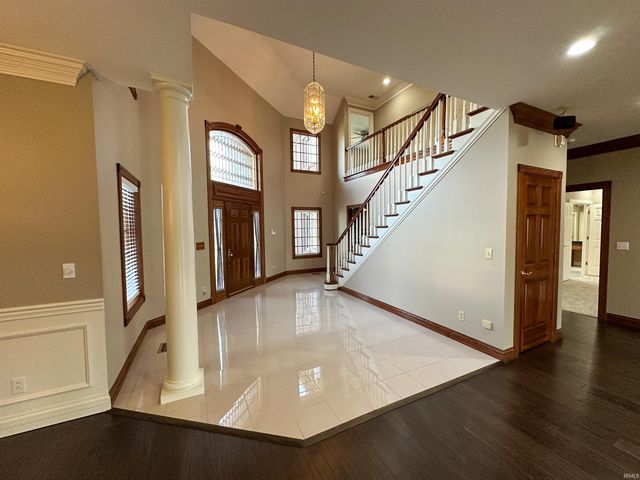 7966 Lake Terrace Court, Newburgh, IN 47630