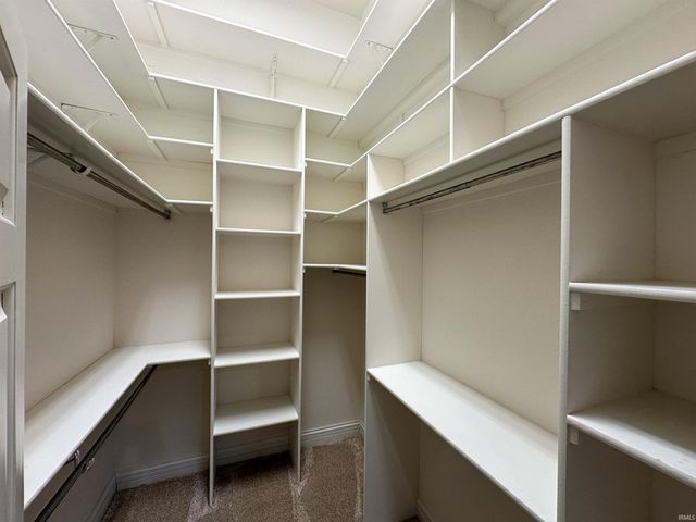 7966 Lake Terrace Court, Newburgh, IN 47630