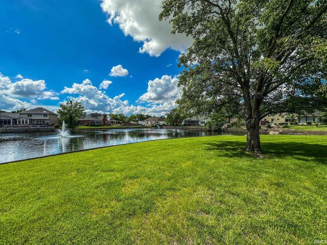 7966 Lake Terrace Court, Newburgh, IN 47630