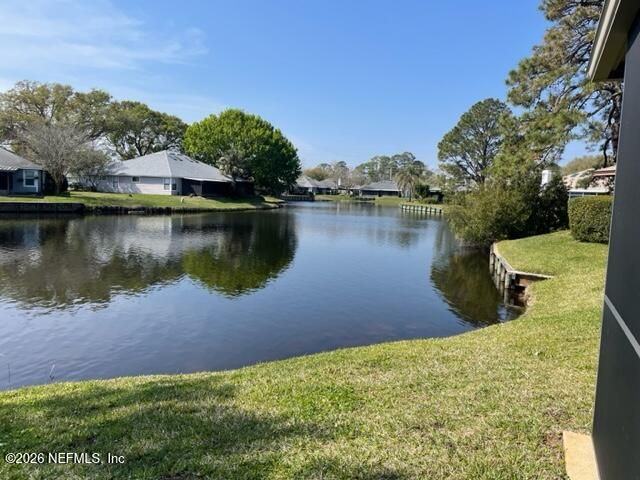 101 CRANES LAKE Drive, Palm Valley, FL 32082