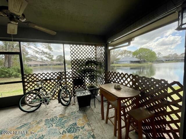 101 CRANES LAKE Drive, Palm Valley, FL 32082