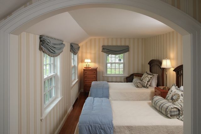 12 Rockwood Road, Hingham, MA 02043