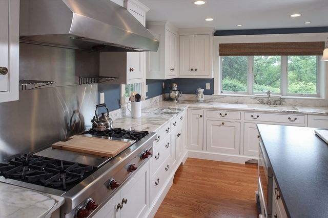 12 Rockwood Road, Hingham, MA 02043