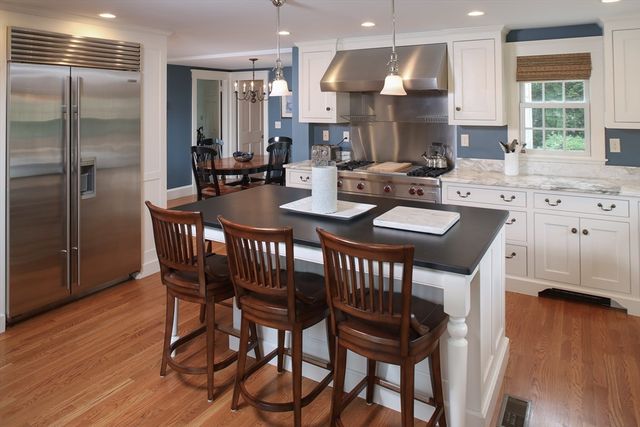 12 Rockwood Road, Hingham, MA 02043