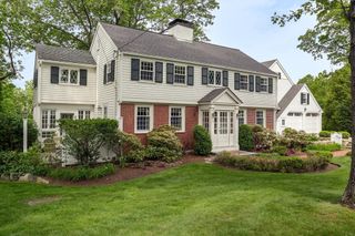 12 Rockwood Road, Hingham, MA 02043