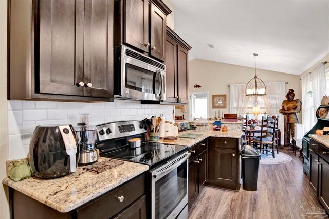 1716 Arcadia Dr, Foley, AL 36535