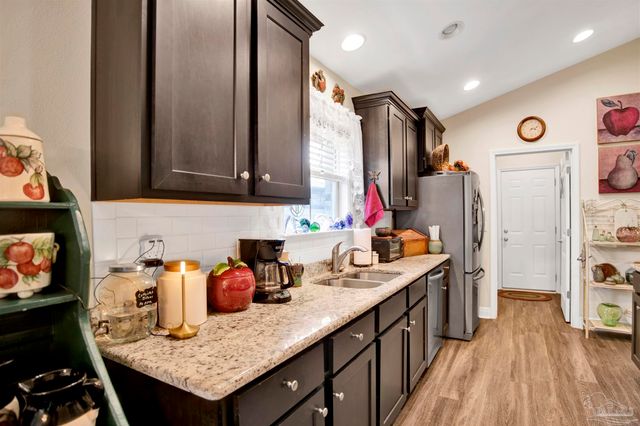 1716 Arcadia Dr, Foley, AL 36535