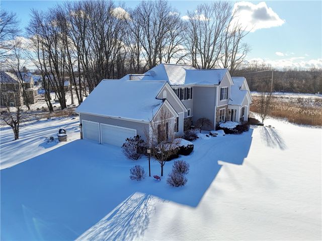7619 Arbor Glen Drive, Victor, NY 14564