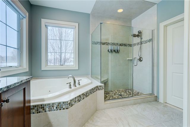 7619 Arbor Glen Drive, Victor, NY 14564