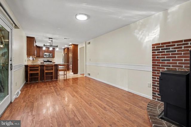 5572 BANBRIDGE DR, Harrisburg, PA 17112