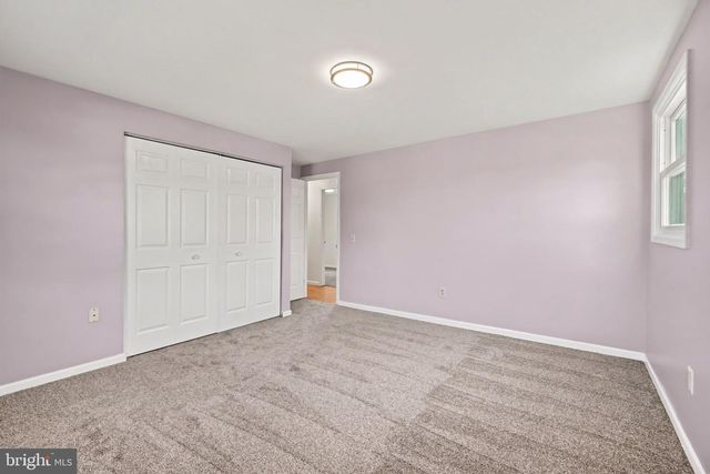 5572 BANBRIDGE DR, Harrisburg, PA 17112