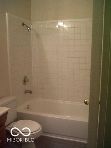 3814 Esquire Place, Indianapolis, IN 46226