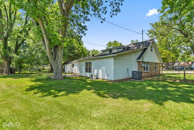 1220 Evangeline Circle, Bossier City, LA 71112