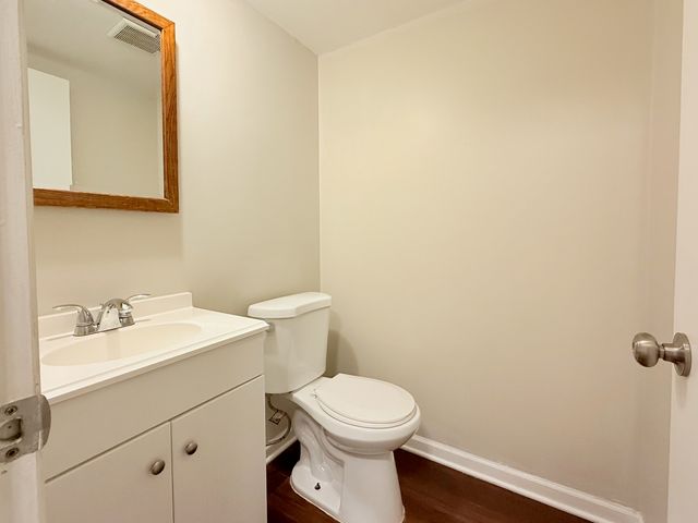 1122 W Iowa Street, Glenwood, IL 60425