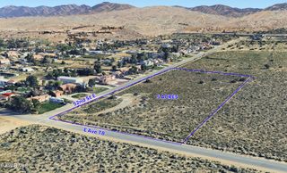 Cor Avenue T8 52nd Ste, Palmdale, CA 93552